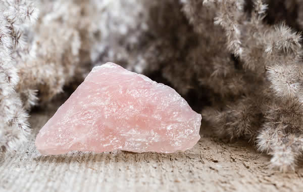 cristallo di quarzo rosa